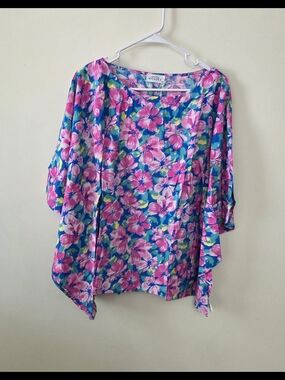 Emily Wonder vibrant Floral Batwing Top-Various